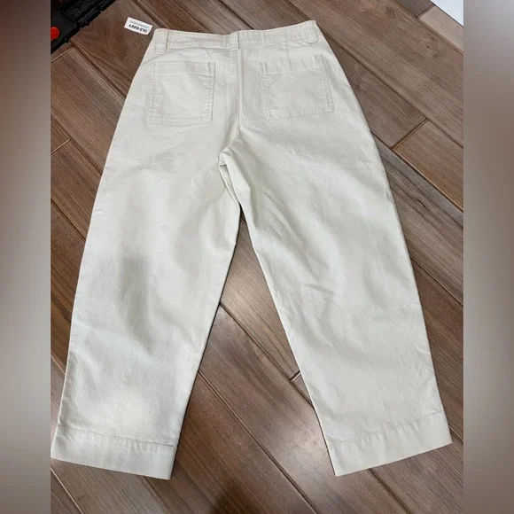 Old Navy Cream Hi-Rise Barrel Leg Ankle Cropped Pants -New With Tags - Picture 2 of 5